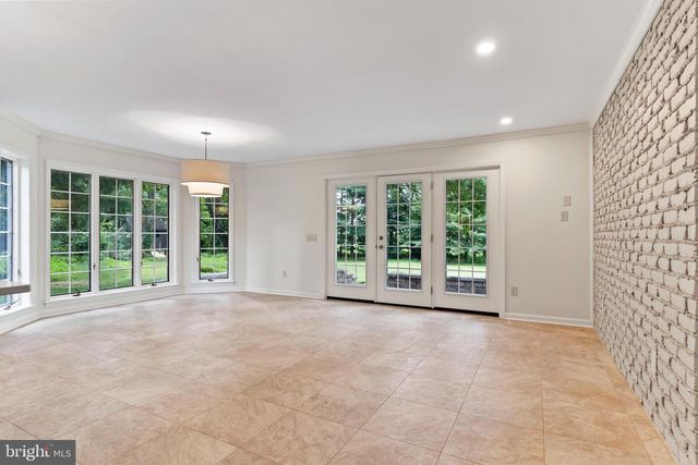 1570 WALKER ROAD, Chambersburg, PA 17201