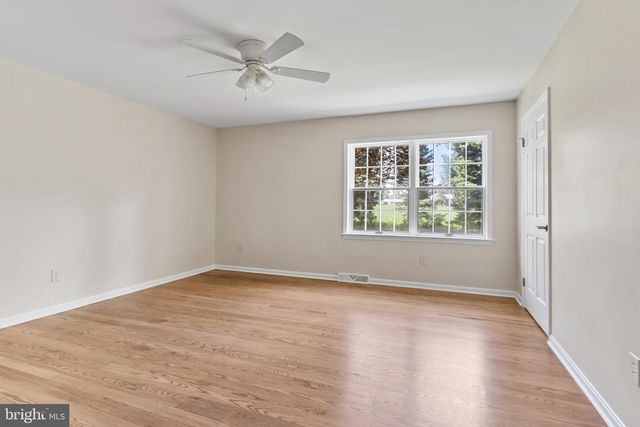 1570 WALKER ROAD, Chambersburg, PA 17201