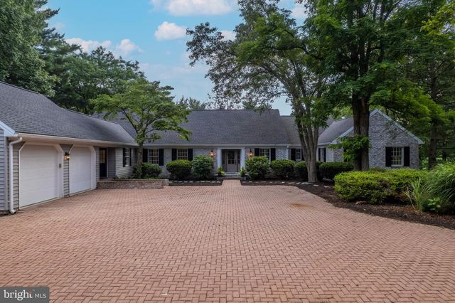 1570 WALKER ROAD, Chambersburg, PA 17201