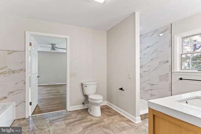 1570 WALKER ROAD, Chambersburg, PA 17201