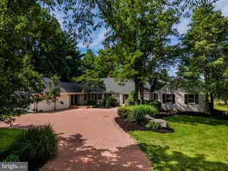 1570 WALKER ROAD, Chambersburg, PA 17201
