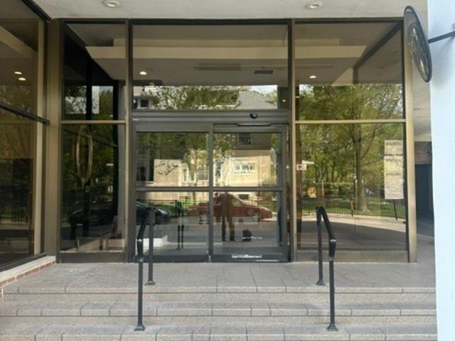 6171 N Sheridan Road 2108, Chicago, IL 60660