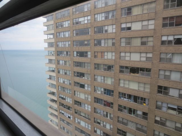 6171 N Sheridan Road 2108, Chicago, IL 60660