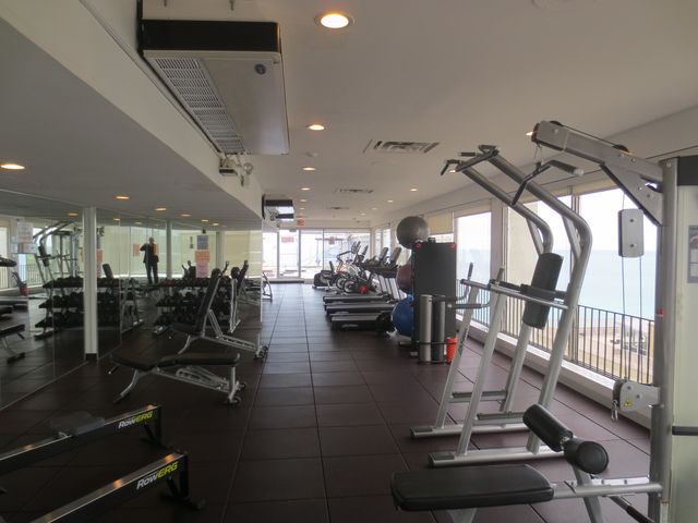 6171 N Sheridan Road 2108, Chicago, IL 60660