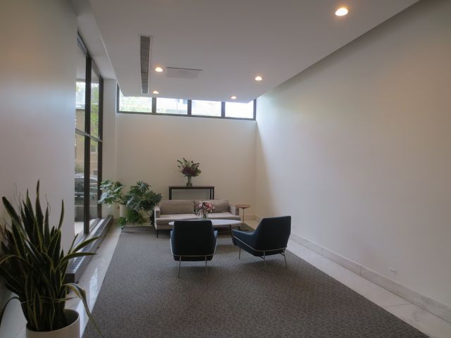 6171 N Sheridan Road 2108, Chicago, IL 60660