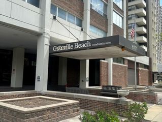 6171 N Sheridan Road 2108, Chicago, IL 60660