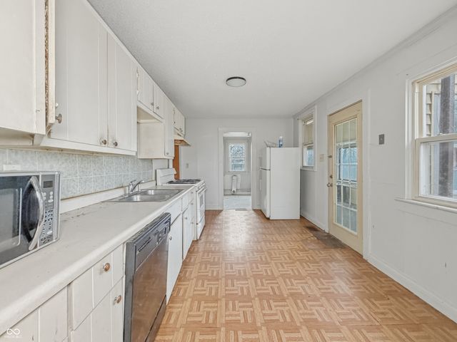 1506 Mary Drive, Indianapolis, IN 46241