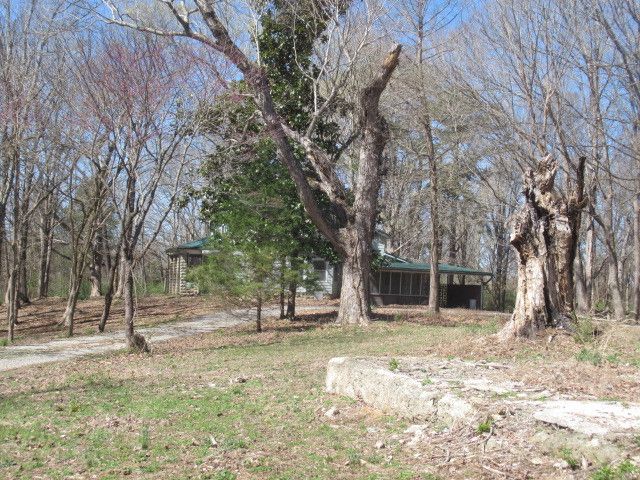 125 Hide Park Place, Carbondale, IL 62901