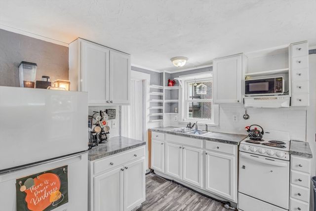 20 Darling Ct, Rockland, MA 02370