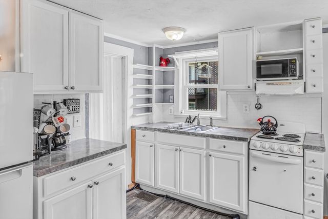 20 Darling Ct, Rockland, MA 02370