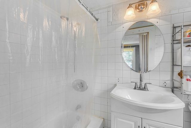 20 Darling Ct, Rockland, MA 02370