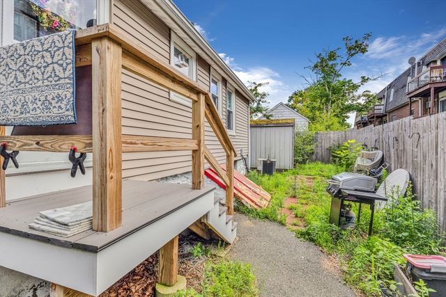 20 Darling Ct, Rockland, MA 02370