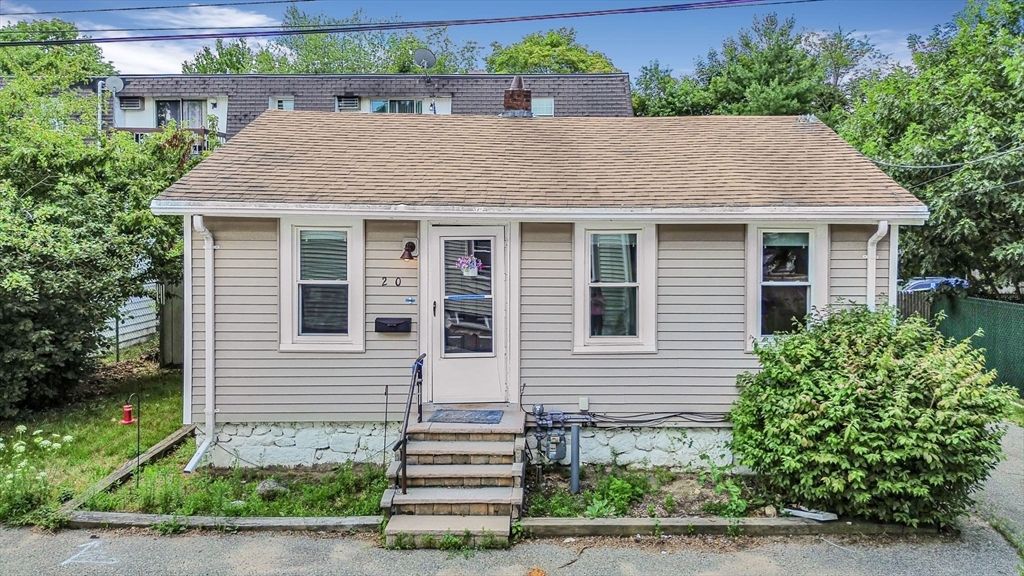20 Darling Ct, Rockland, MA 02370