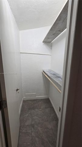 9680 NW 19th Pl, Sunrise, FL 33322