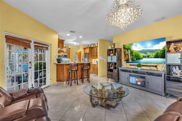 16037 NW 77th Pl, Miami Lakes, FL 33016