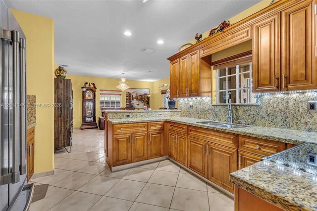 16037 NW 77th Pl, Miami Lakes, FL 33016
