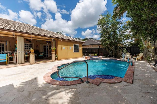 16037 NW 77th Pl, Miami Lakes, FL 33016