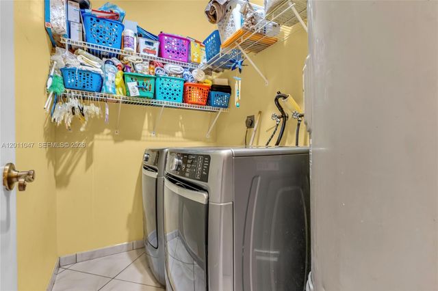 16037 NW 77th Pl, Miami Lakes, FL 33016