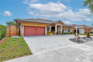 16037 NW 77th Pl, Miami Lakes, FL 33016