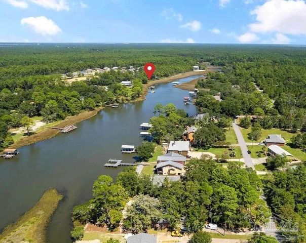 1972 Bay Point Blvd, Milton, FL 32583