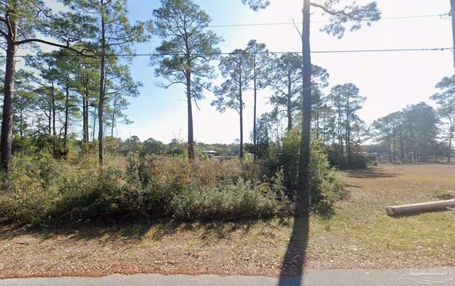 1972 Bay Point Blvd, Milton, FL 32583