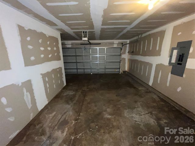 1818 Greenbrook Trail, Dallas, NC 28034