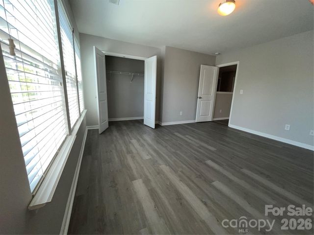 1818 Greenbrook Trail, Dallas, NC 28034