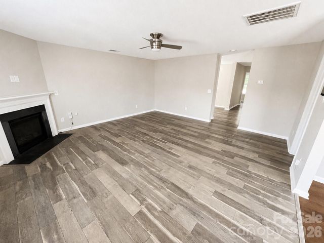 1818 Greenbrook Trail, Dallas, NC 28034