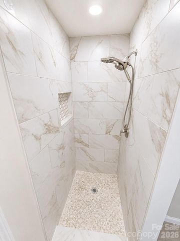 1818 Greenbrook Trail, Dallas, NC 28034