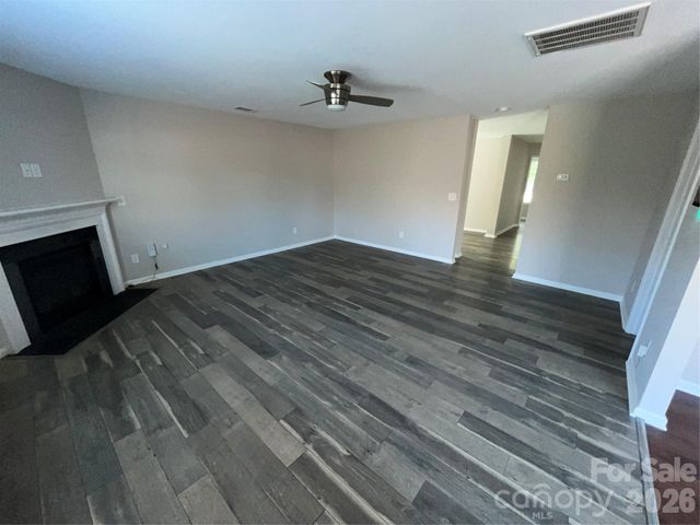 1818 Greenbrook Trail, Dallas, NC 28034