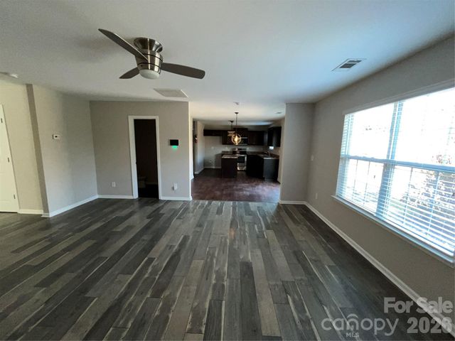 1818 Greenbrook Trail, Dallas, NC 28034