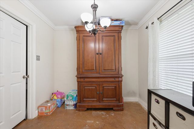 5002 Bayberry Drive, Arlington, TX 76017