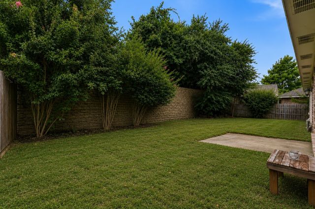 5002 Bayberry Drive, Arlington, TX 76017