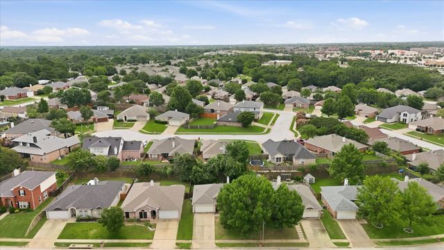 5002 Bayberry Drive, Arlington, TX 76017