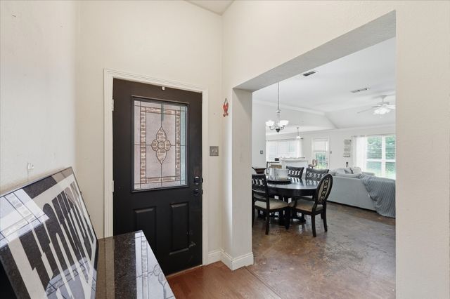 5002 Bayberry Drive, Arlington, TX 76017