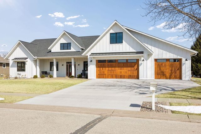 918 Hidden Meadow Lane, Lake City, MN 55041