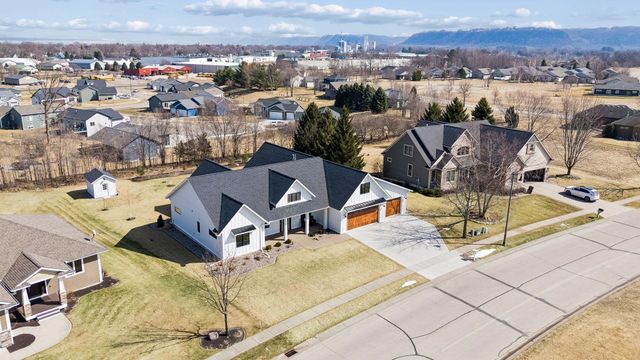 918 Hidden Meadow Lane, Lake City, MN 55041