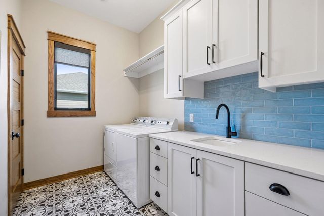 918 Hidden Meadow Lane, Lake City, MN 55041