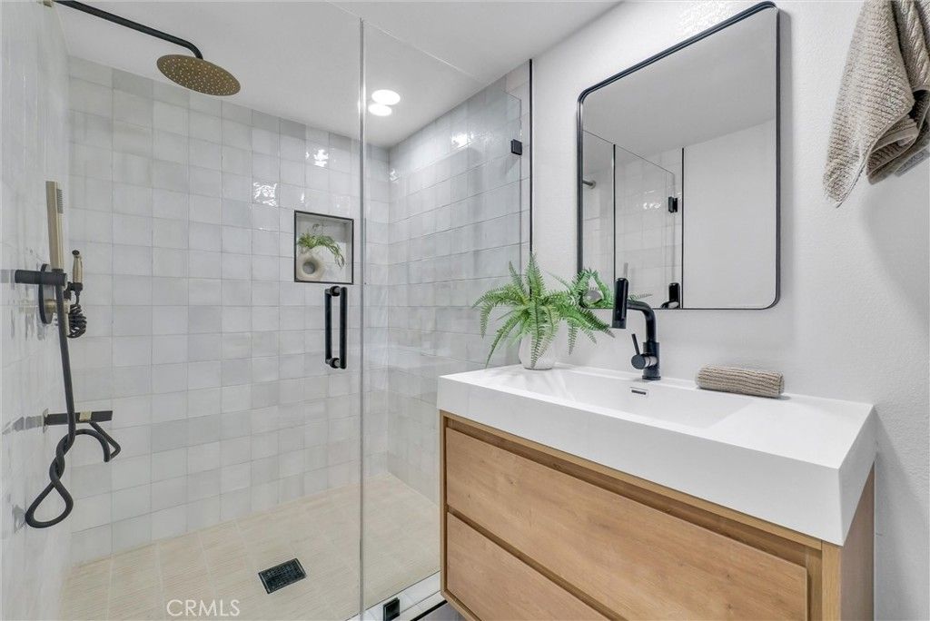 Image 18 of property listing at 511 S Wilde, Anaheim, CA 92802