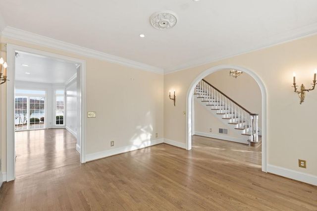 4328 Willow Oak Drive, Gainesville, GA 30506