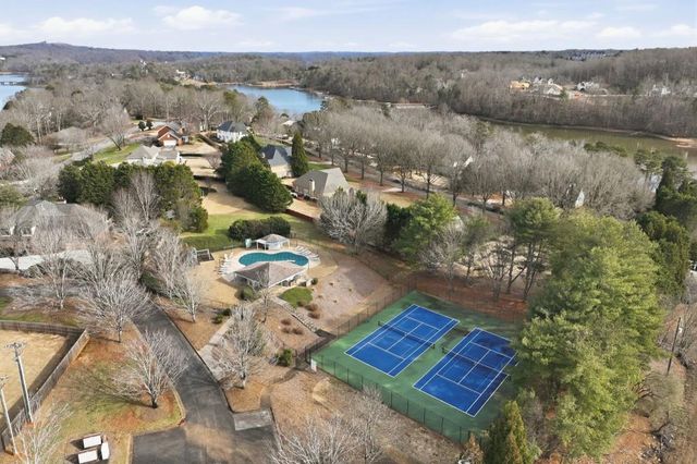 4328 Willow Oak Drive, Gainesville, GA 30506