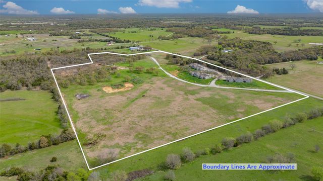 1304 County Road 115 12, Gainesville, TX 76240