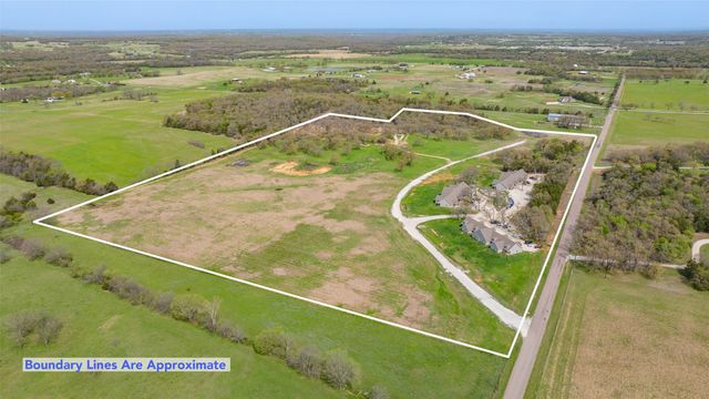 1304 County Road 115 12, Gainesville, TX 76240