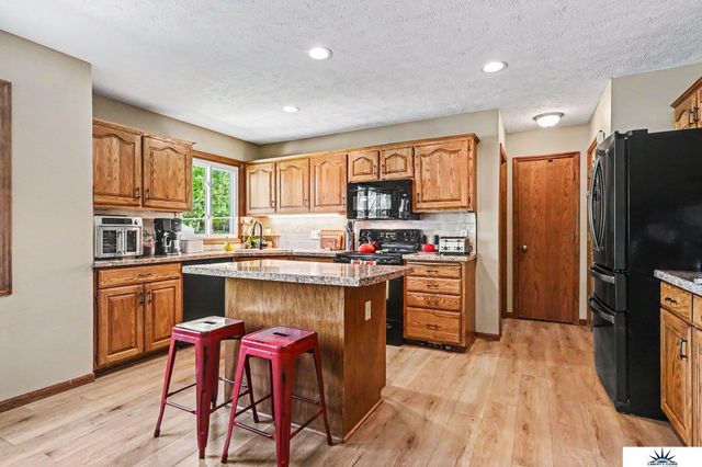 16928 Karen Street, Omaha, NE 68135
