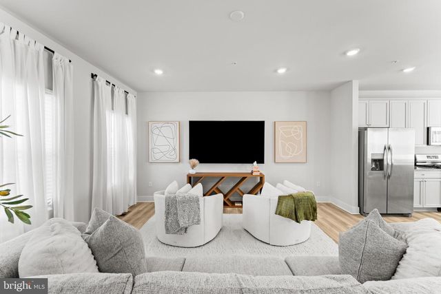 11175 CONWAY PL, White Plains, MD 20695