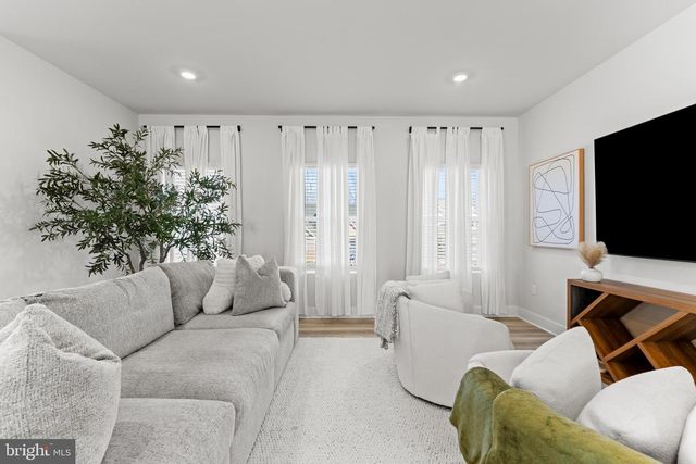 11175 CONWAY PL, White Plains, MD 20695