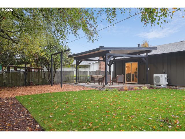 3033 Se CONDOR Ave, Gresham, OR 97080