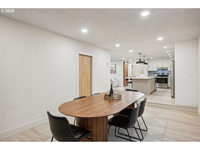 3033 Se CONDOR Ave, Gresham, OR 97080