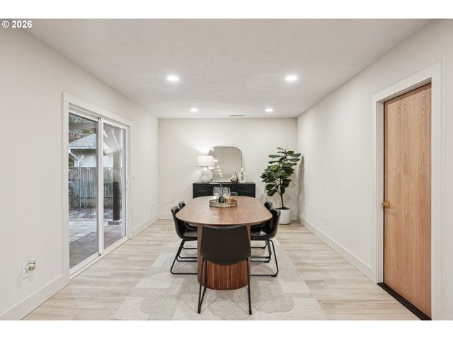 3033 Se CONDOR Ave, Gresham, OR 97080
