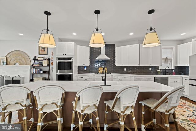 311 LAKEVIEW DR, Collingswood, NJ 08108